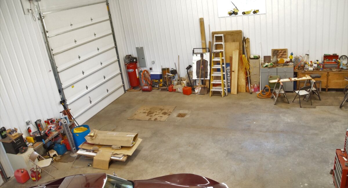 RAM 18-307 Inside of garage/storage space