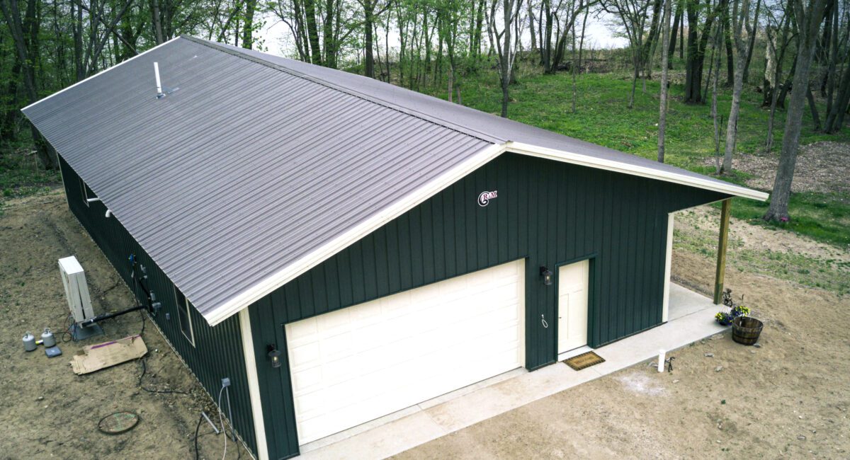 RAM 20-744 Aerial view of roof and garage door