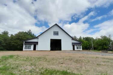 RAM 23-816 Front view of building