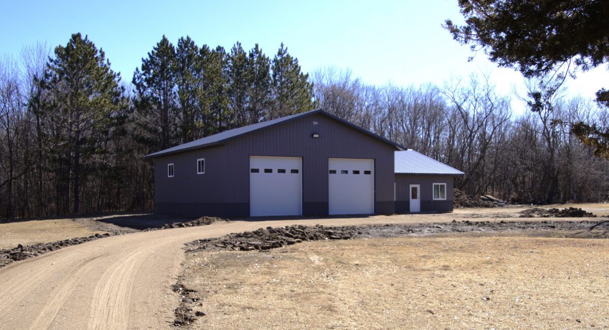 RAM 24-046 Front of building from a distance showing long driveway